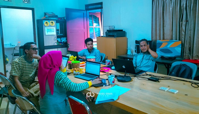 Kunjungan dari Pondok Pesantren Darul Arqam Muhammadiyah Garut ke Kantor Prabu Bima Tech